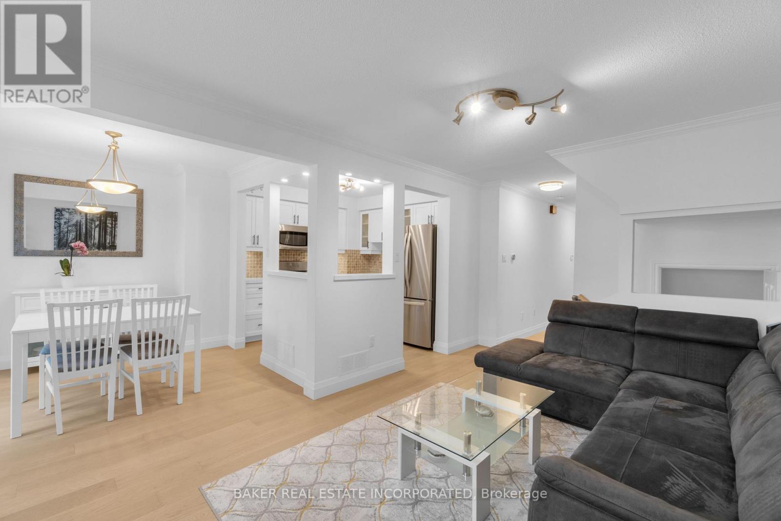 Photo 9 of 47 333 Meadows Boulevard, Mississauga ON