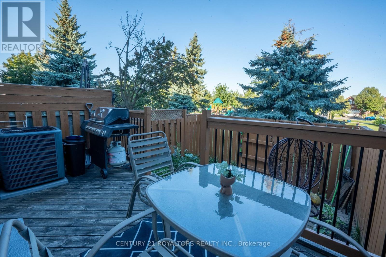 Photo 41 of 28 Spadina Road, Brampton ON