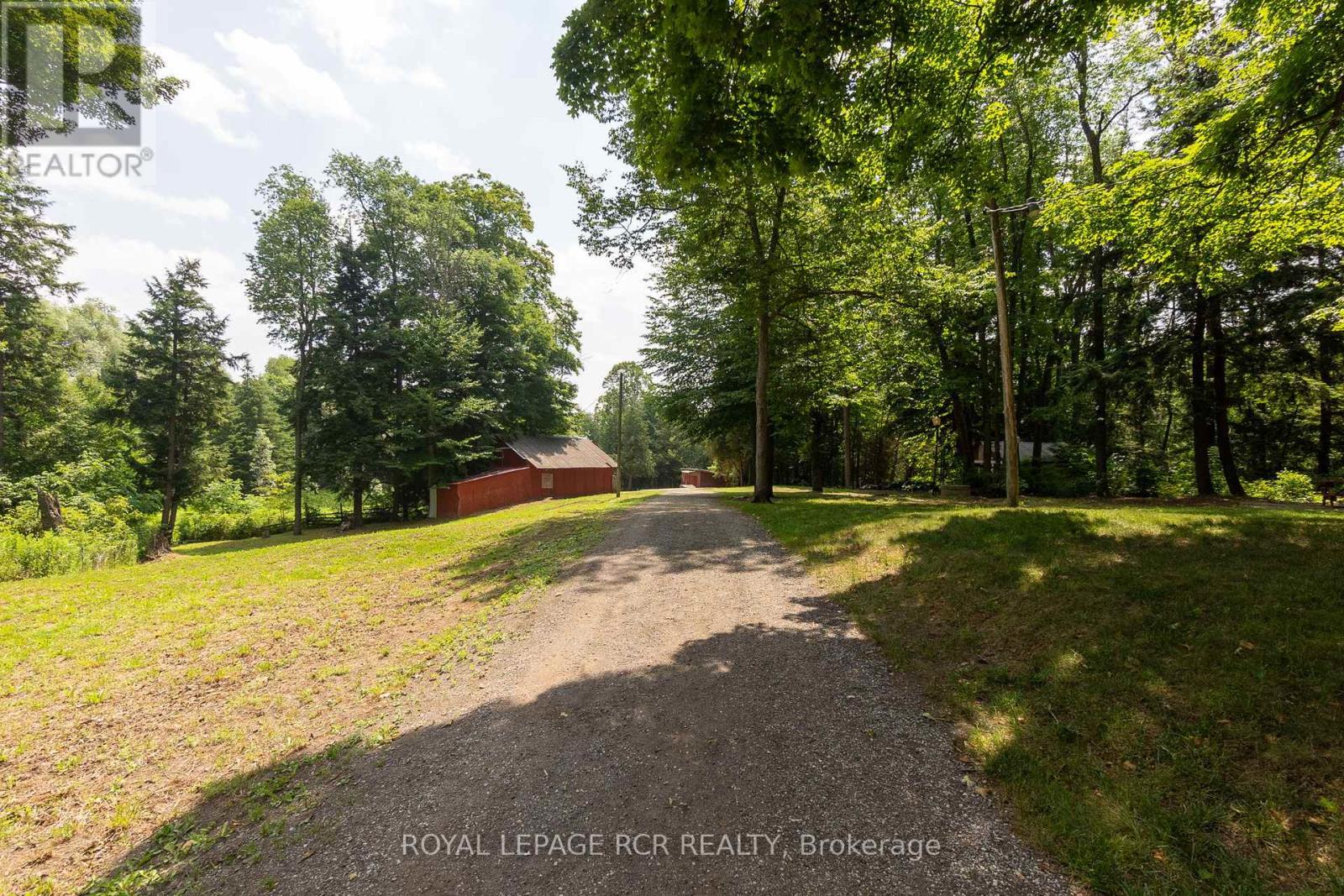 Photo 33 of 7561 Finnerty Side Road, Caledon ON