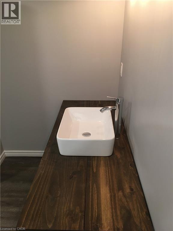 Photo 16 of 33 East 34th Street Unit 2 Lower, Hamilton ON