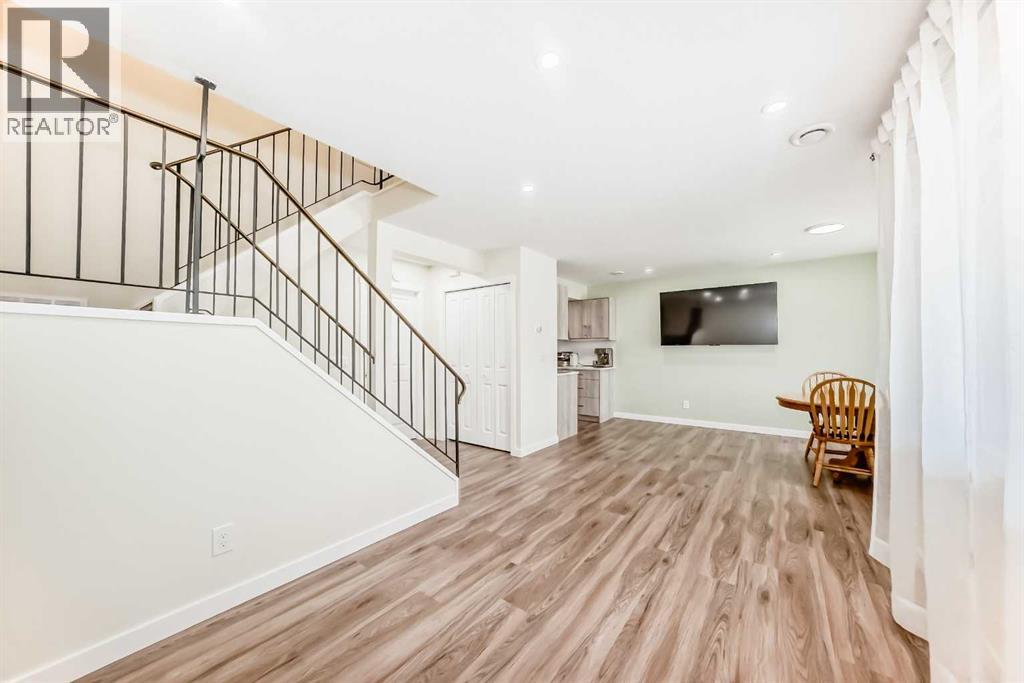 Photo 11 of 126 200 Brookpark Drive Sw, Calgary AB