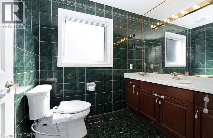 Photo 7 of 126 Montmorency Drive, Hamilton ON