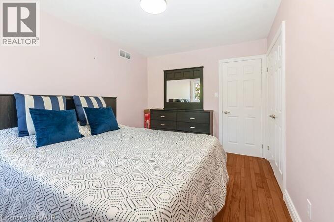 Photo 29 of 126 Montmorency Drive, Hamilton ON