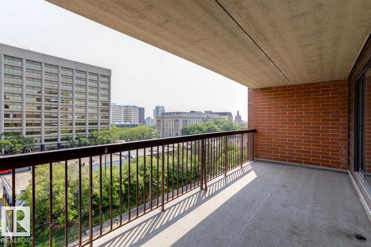 #707 9917 110 ST NW - 29
