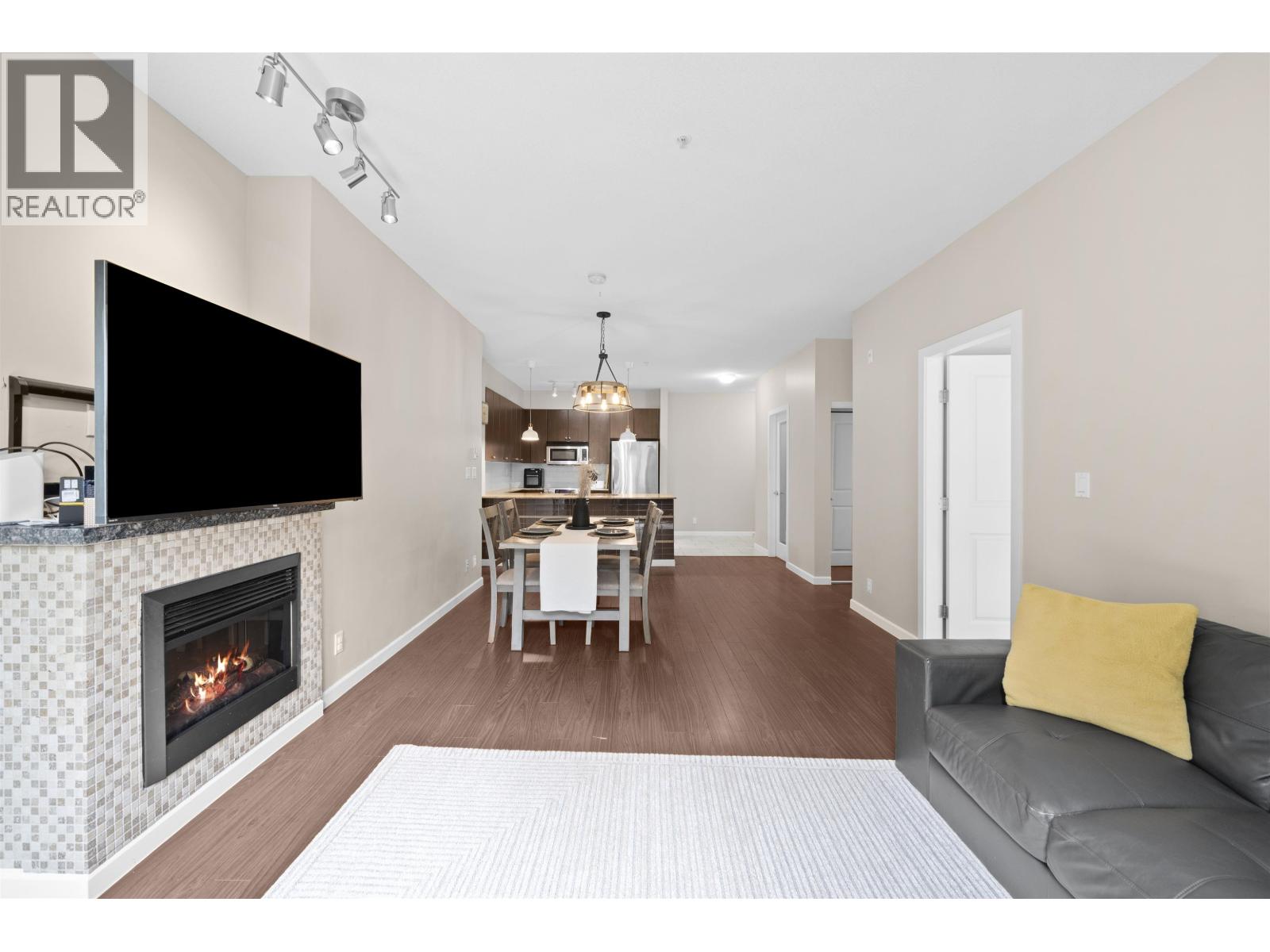 Photo 4 of 209 270 Francis Way, New Westminster BC