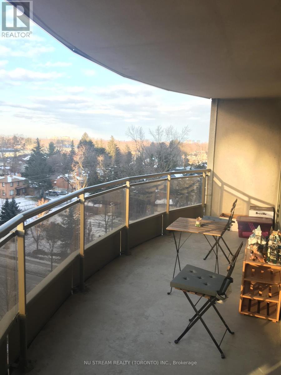 Photo 18 of 1003 256 Doris Avenue, Toronto ON