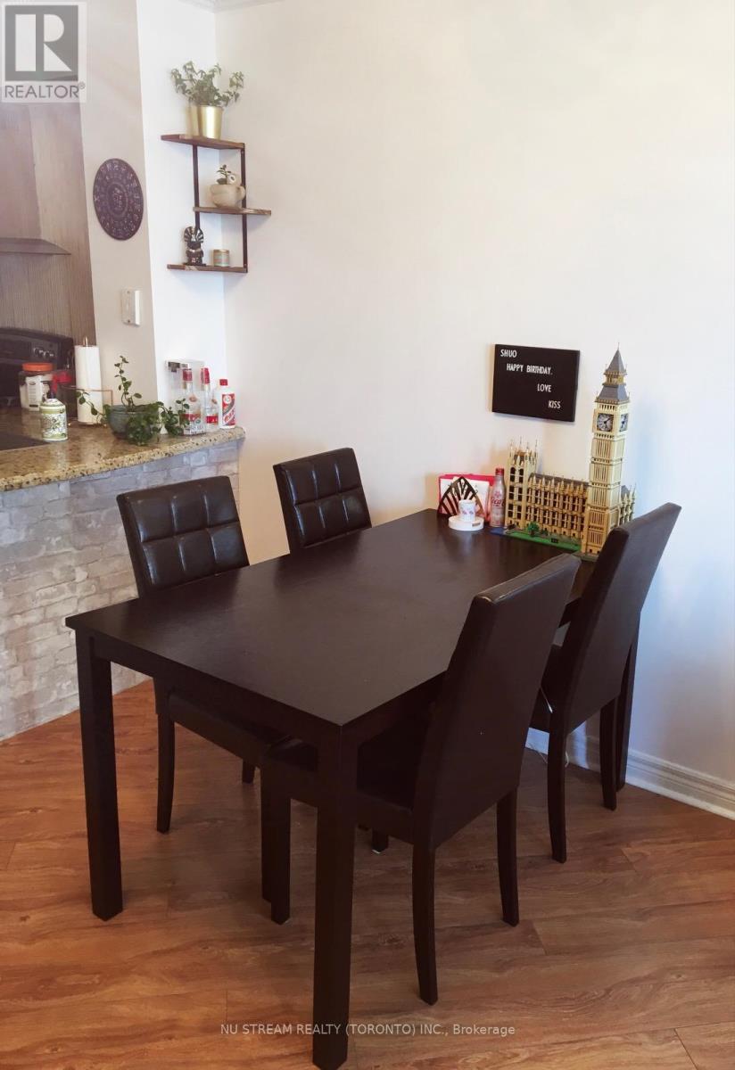 Photo 9 of 1003 256 Doris Avenue, Toronto ON
