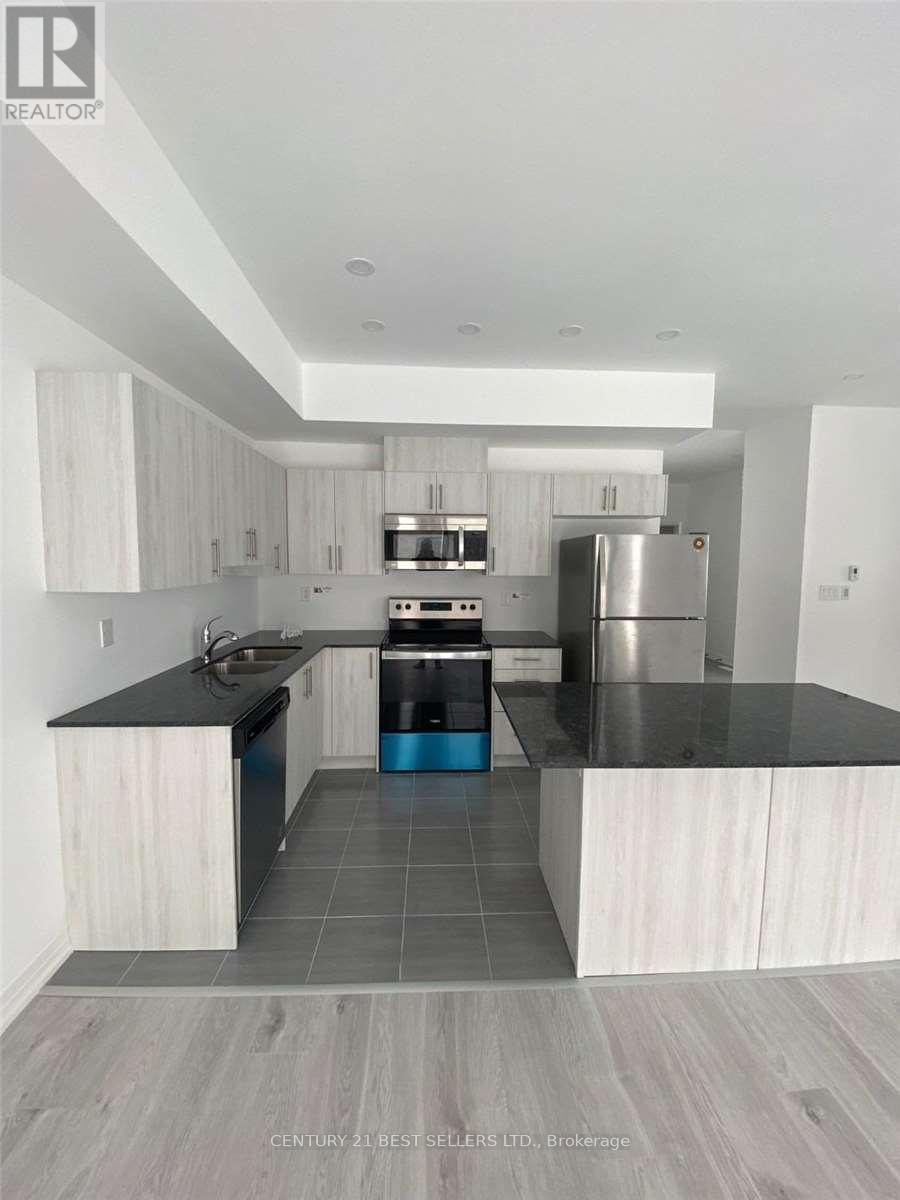 Photo 13 of 114 Fairlane Avenue, Barrie ON