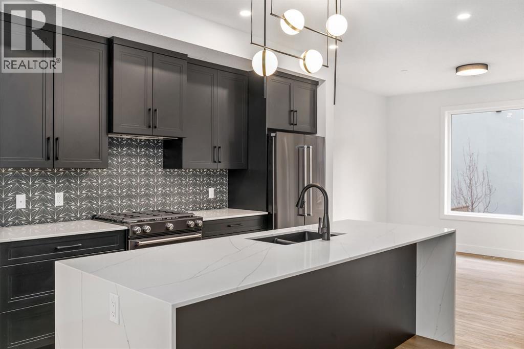 Photo 10 of 5 2220 26 Avenue Sw, Calgary AB