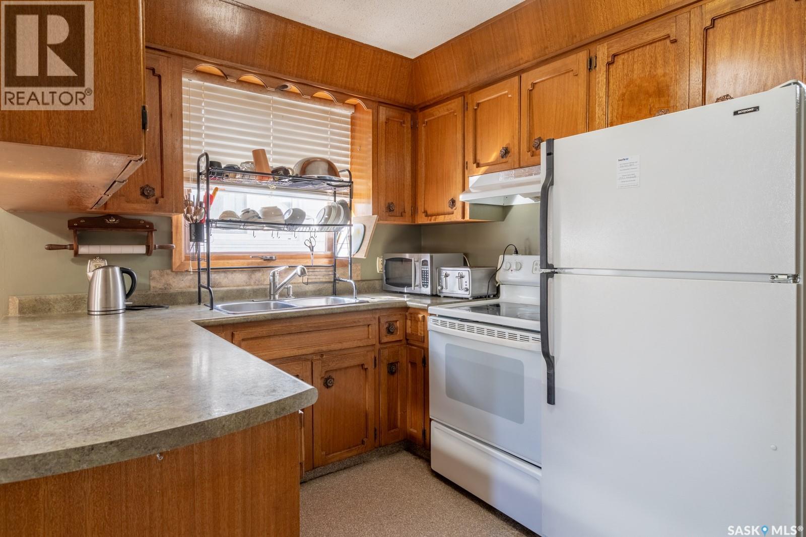 Photo 12 of 2332 Mcdonald Street, Regina SK