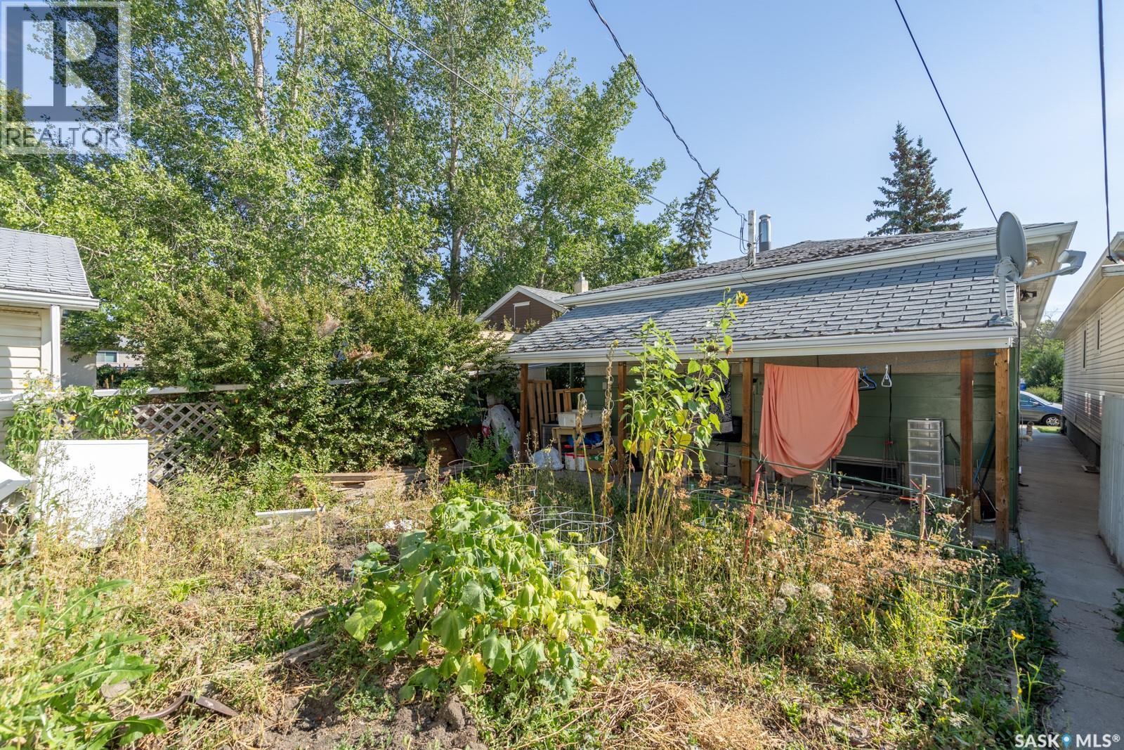 Photo 33 of 2332 Mcdonald Street, Regina SK
