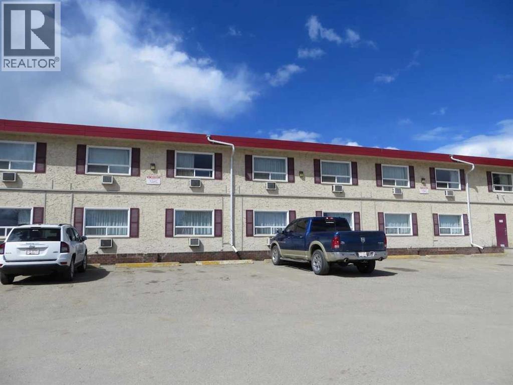 Photo 2 of 4830 4 Avenue, Edson AB