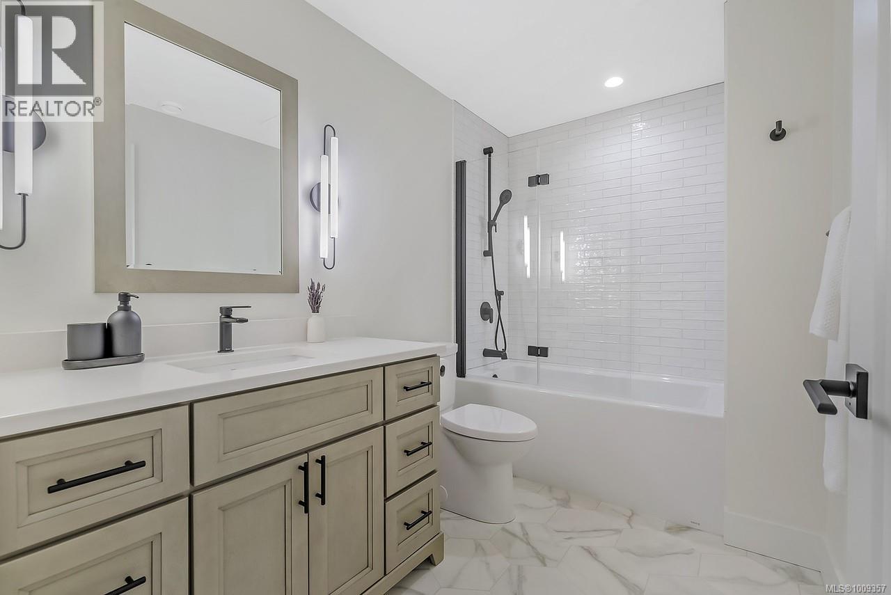 Photo 51 of 7273 Bayview Rd, Lantzville BC