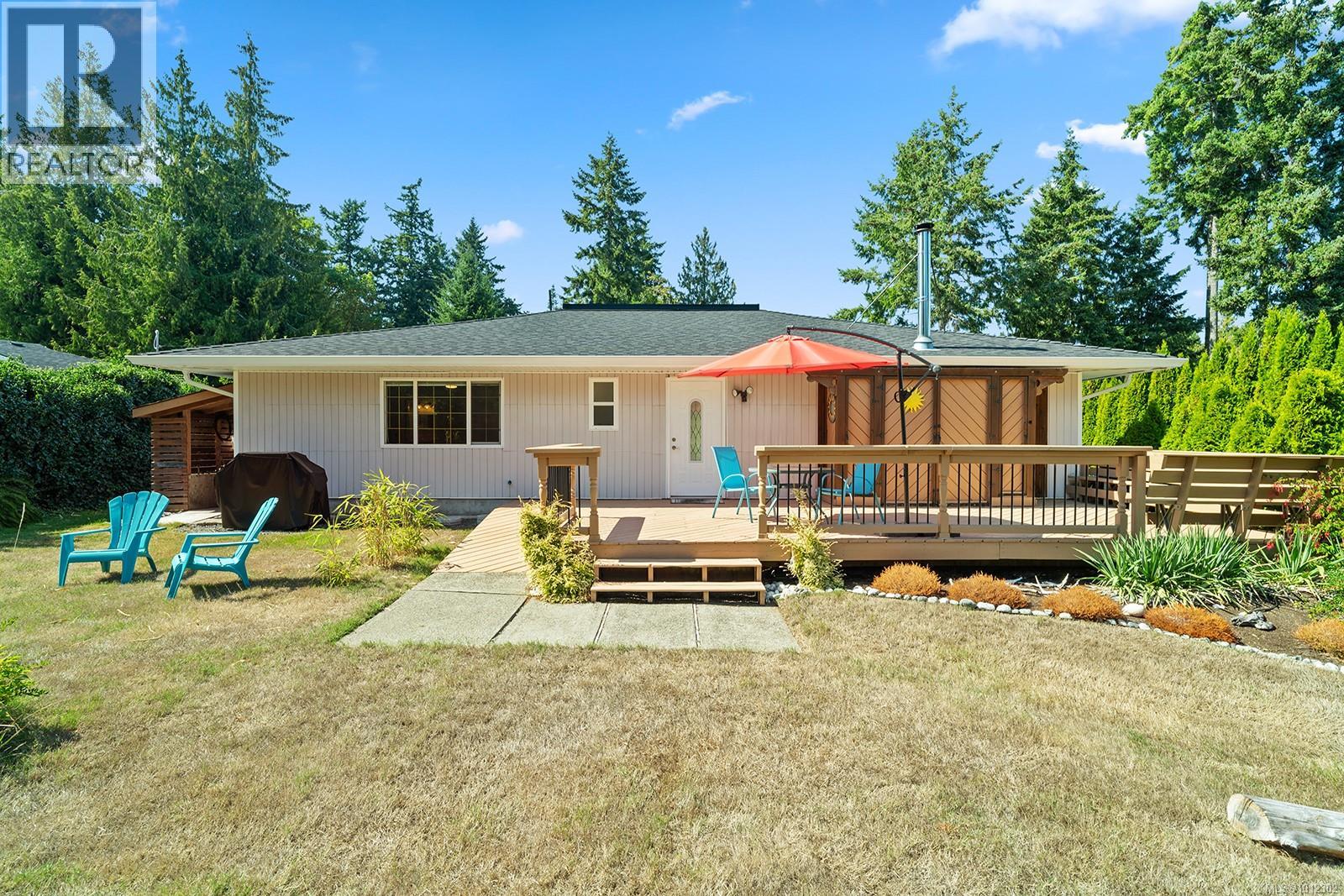 Photo 10 of 97 Bald Eagle Cres, Bowser BC