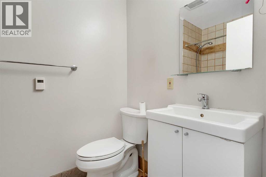Photo 16 of 140 Sun Harbour Way Se, Calgary AB