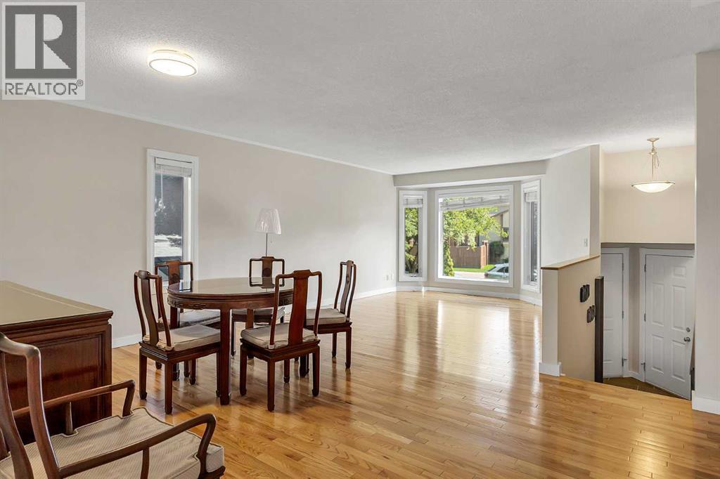 Photo 7 of 140 Sun Harbour Way Se, Calgary AB