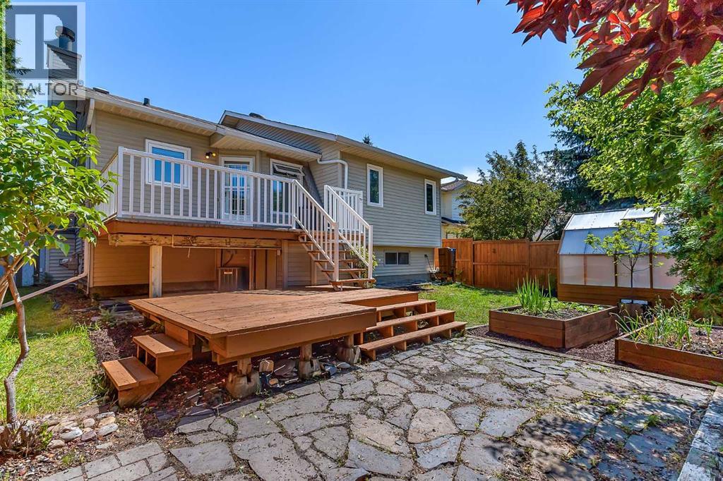 Photo 27 of 140 Sun Harbour Way Se, Calgary AB