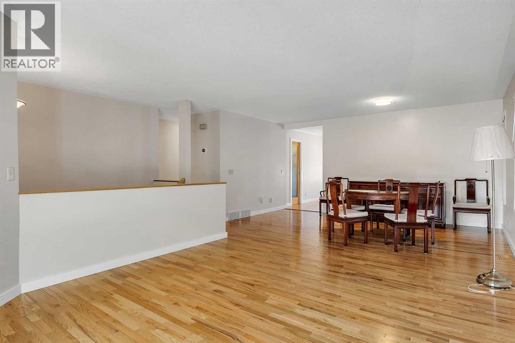 Photo 6 of 140 Sun Harbour Way Se, Calgary AB