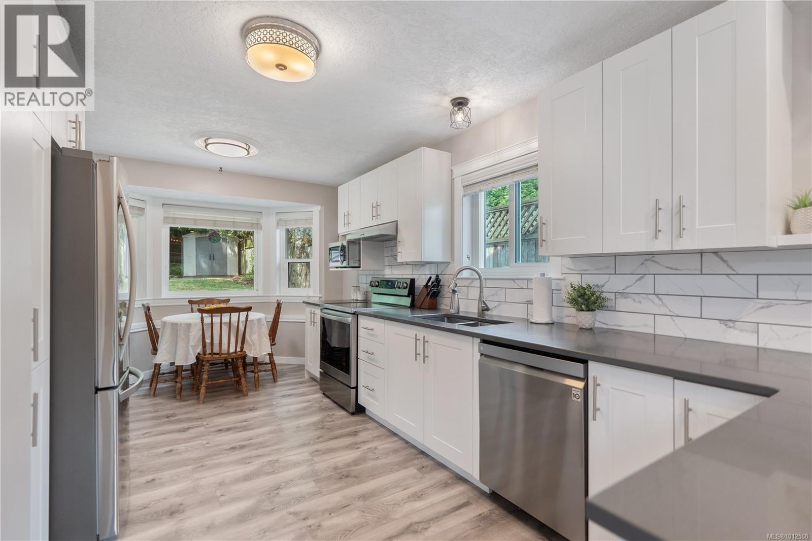 Photo 6 of 528 Elizabeth Ann Dr, Colwood BC