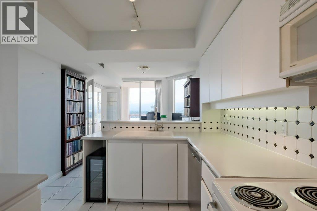 1103 1160 Sunset Drive, Kelowna