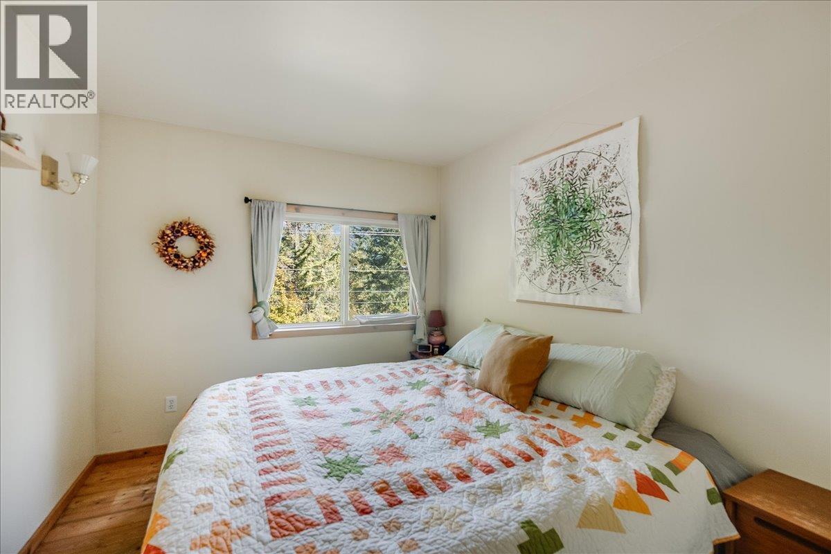 Photo 16 of 3051 Fofonow Road, Nelson BC