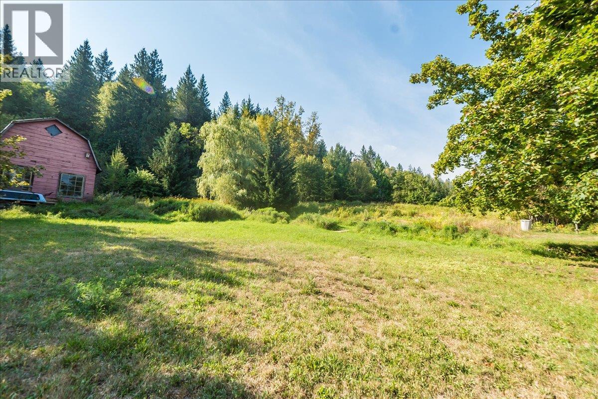 Photo 19 of 3051 Fofonow Road, Nelson BC