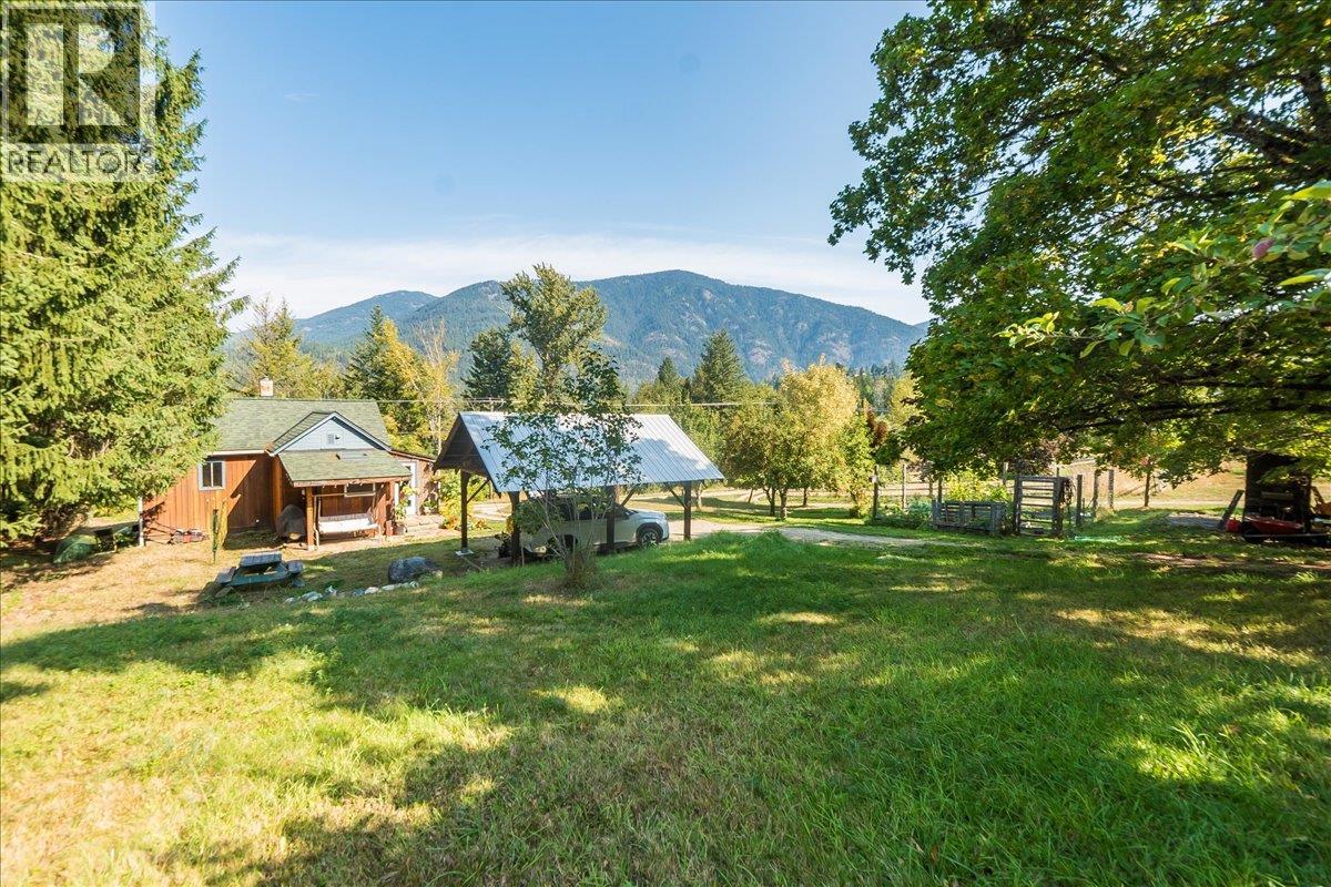Photo 20 of 3051 Fofonow Road, Nelson BC