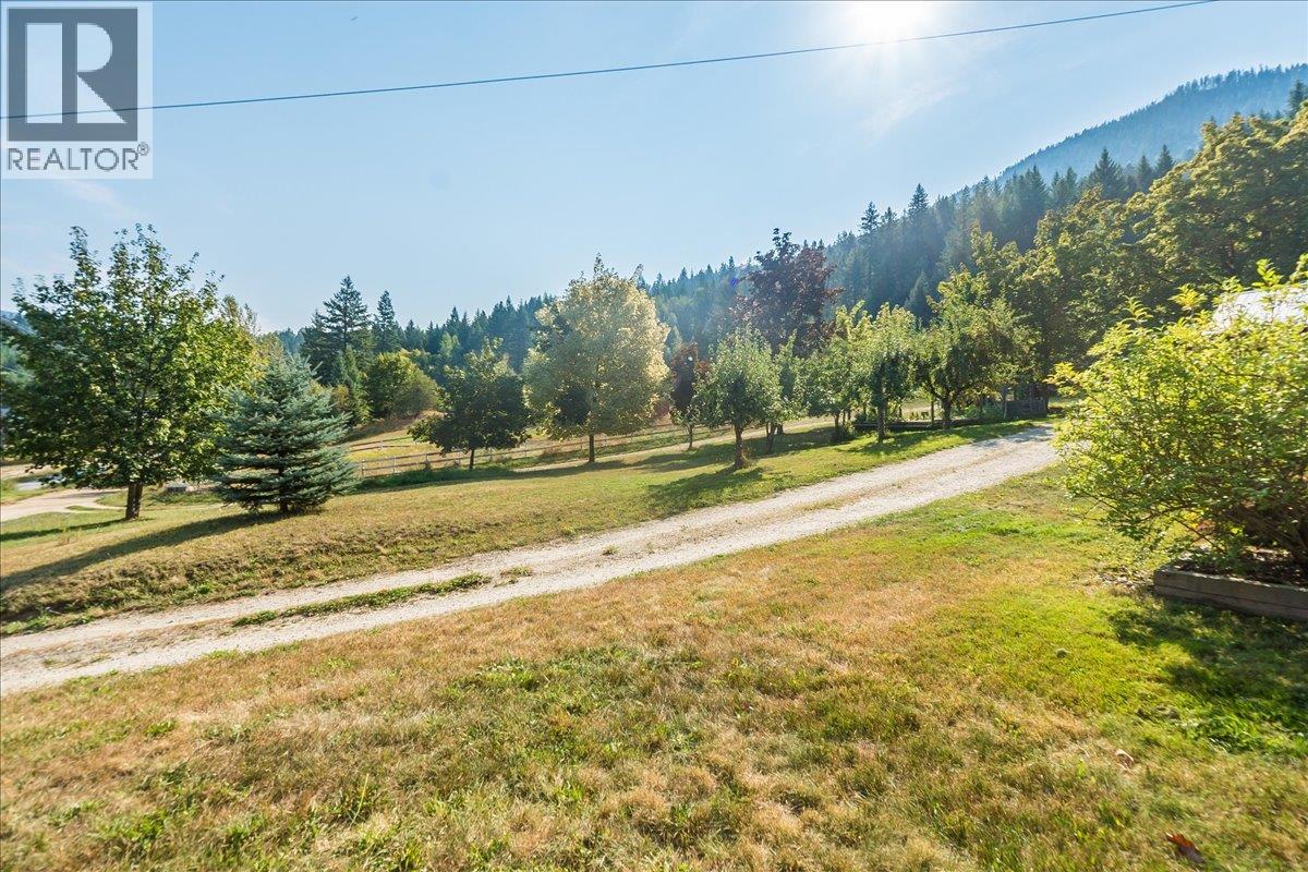 Photo 29 of 3051 Fofonow Road, Nelson BC
