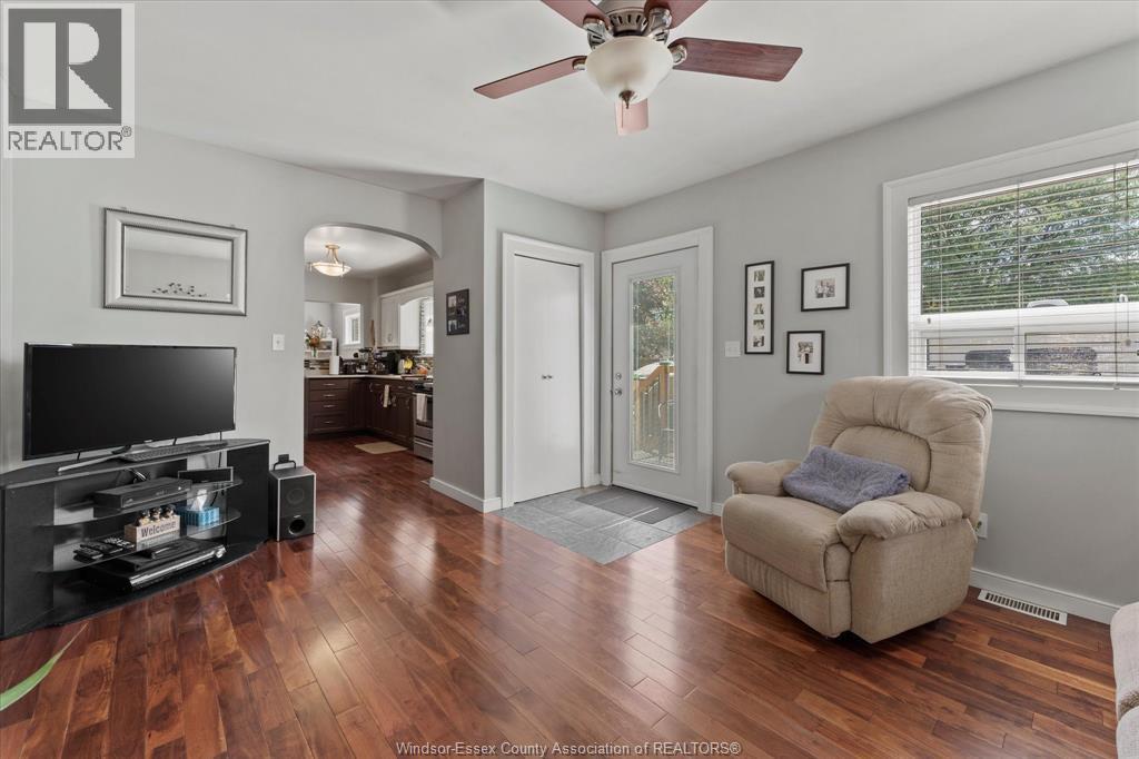 Photo 6 of 1089 Prado Place, Windsor ON