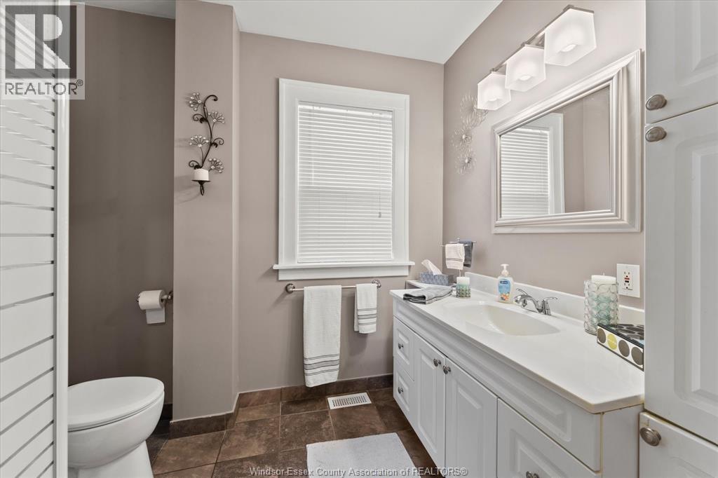 Photo 15 of 1089 Prado Place, Windsor ON