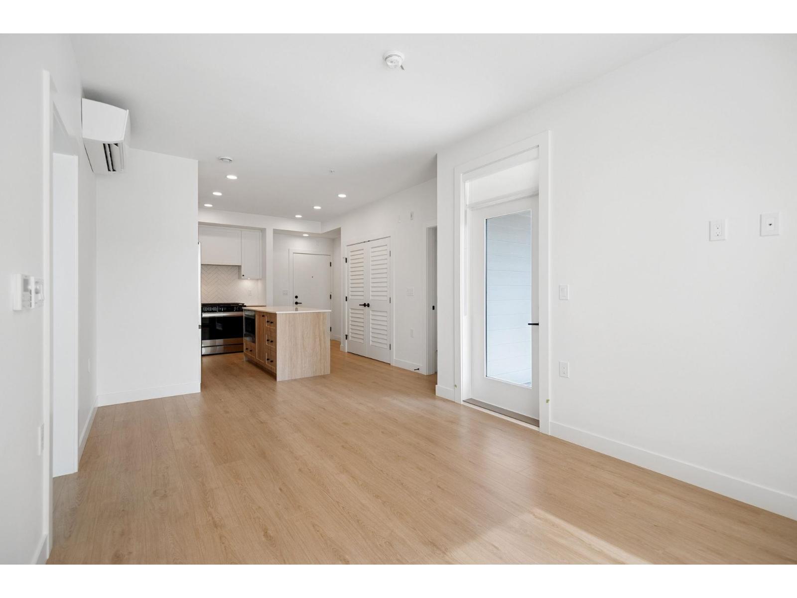 Photo 1 of 510 19885 76 Avenue, Langley BC