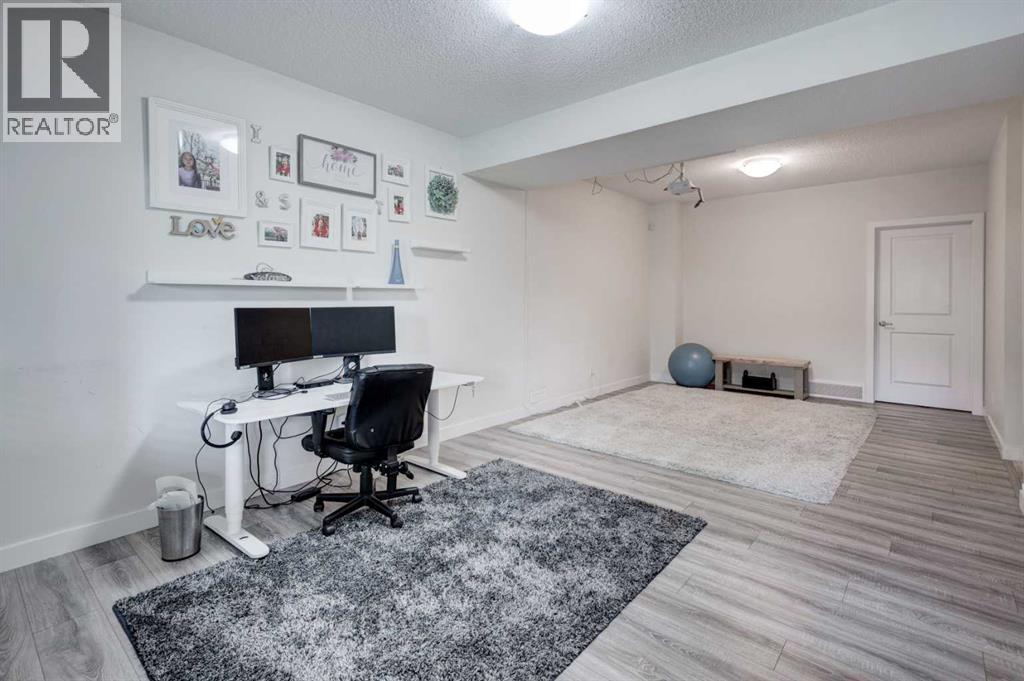 Photo 31 of 39 Walden Green Se, Calgary AB