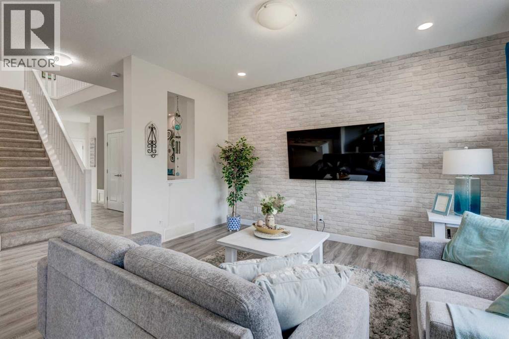 Photo 5 of 39 Walden Green Se, Calgary AB