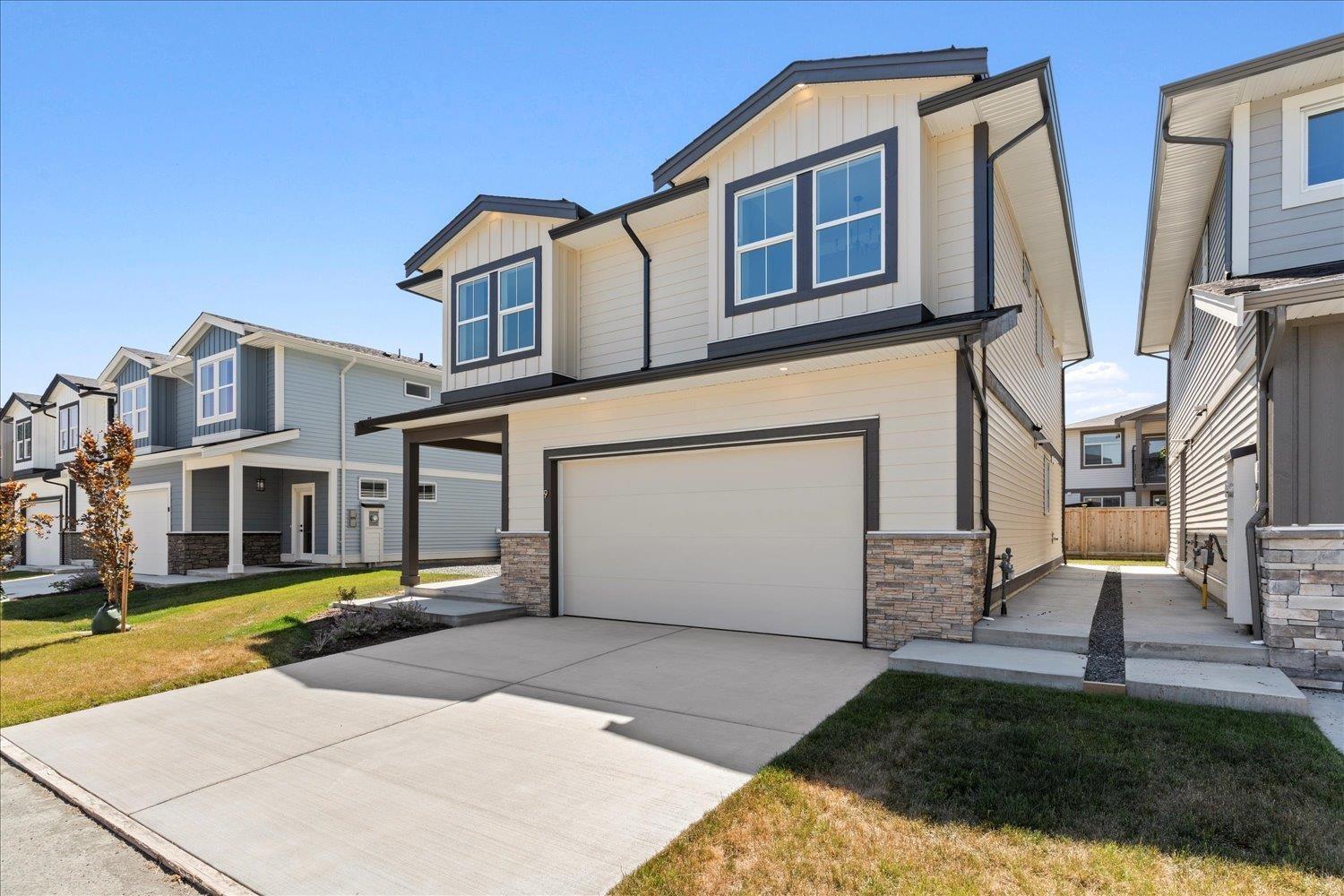 Photo 3 of 9 46058 Bonny Avenue Chilliwack Proper East, Chilliwack BC