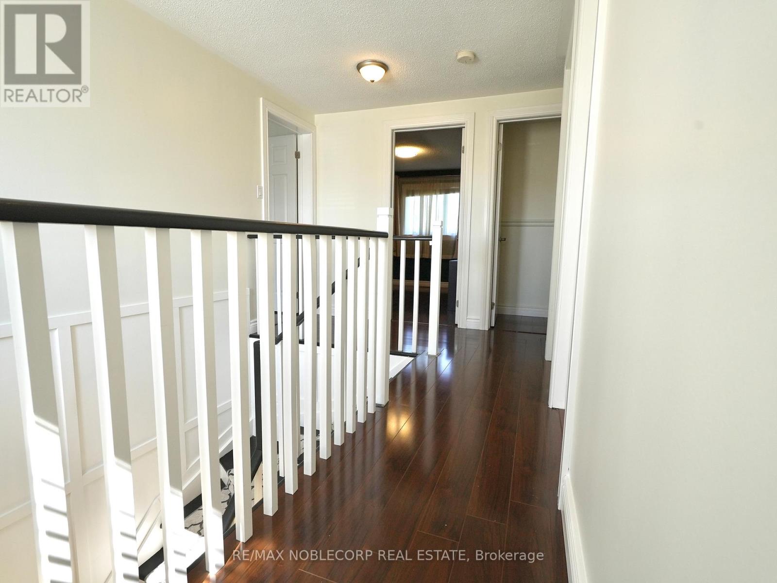 Photo 22 of 62 Oshaughnessy Crescent, Barrie ON