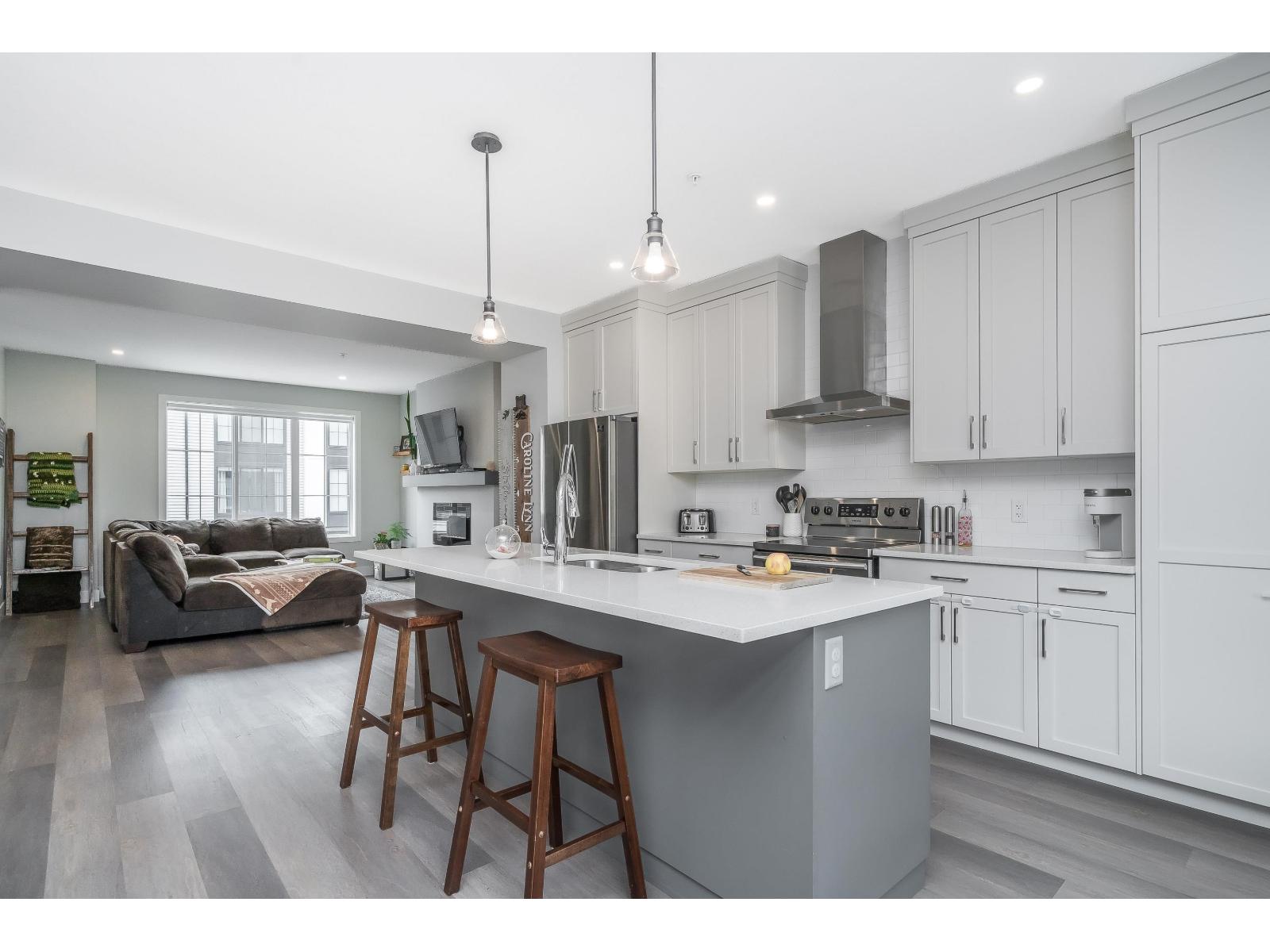 Photo 11 of 16 5480 Pebble Lane Sardis South, Chilliwack BC