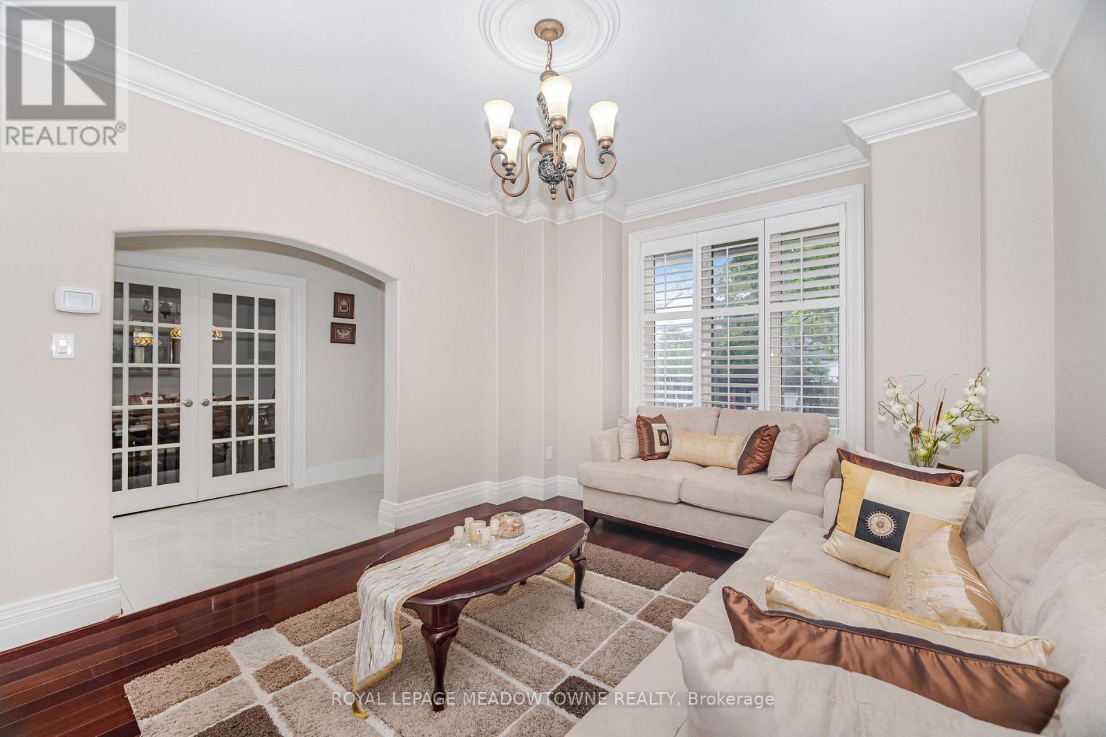 Photo 10 of 915 Gaslight Way, Mississauga ON