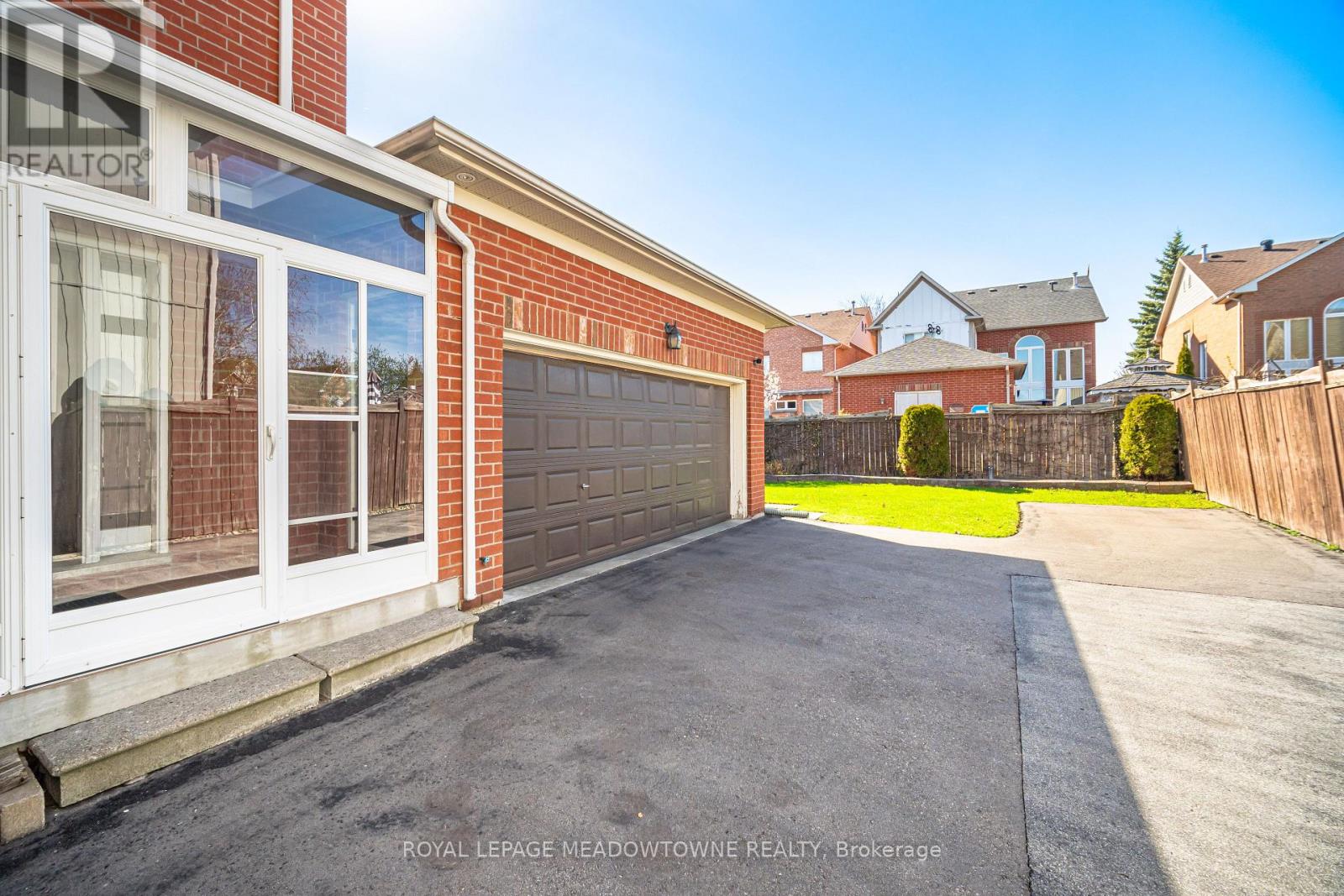 Photo 47 of 915 Gaslight Way, Mississauga ON