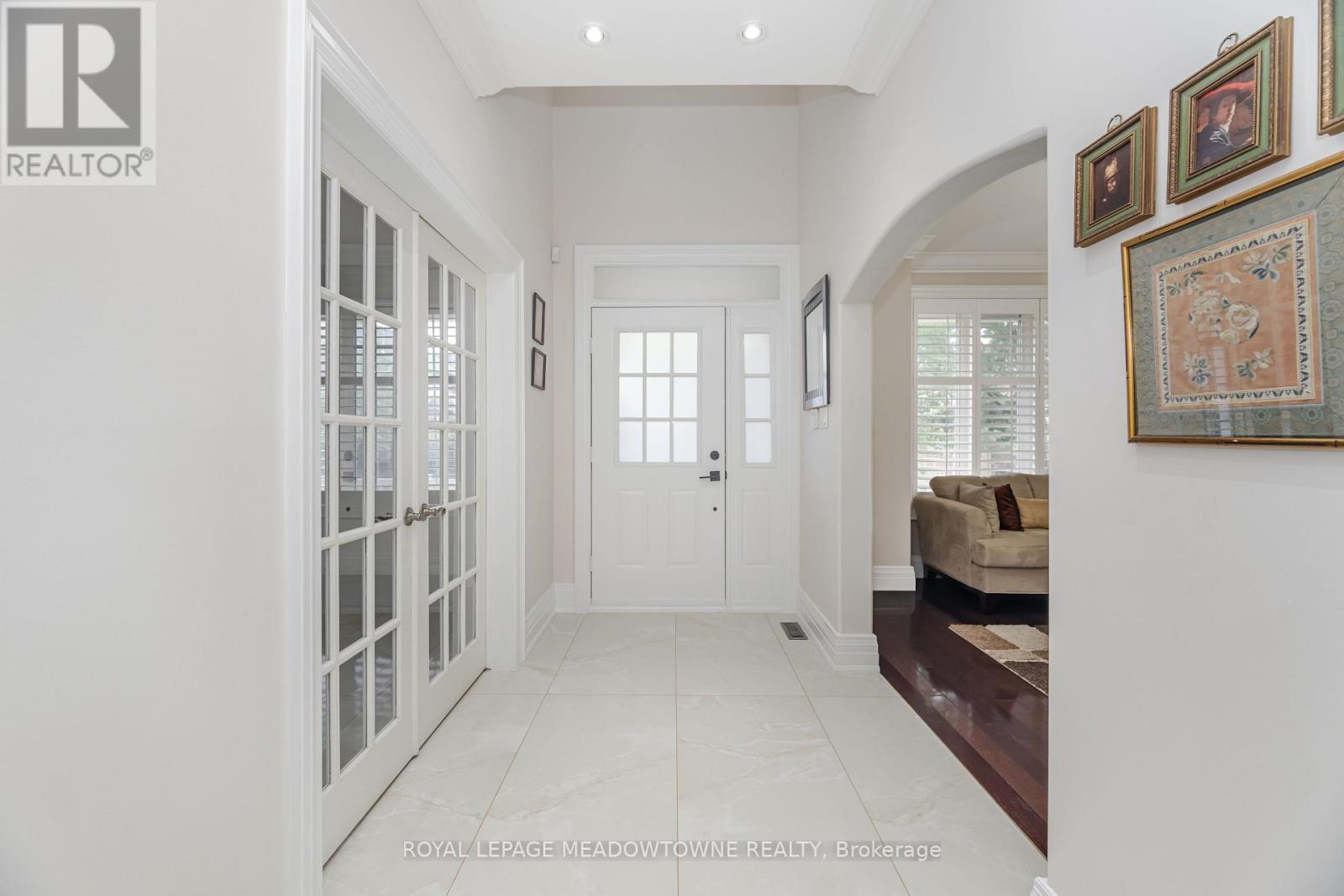 Photo 7 of 915 Gaslight Way, Mississauga ON