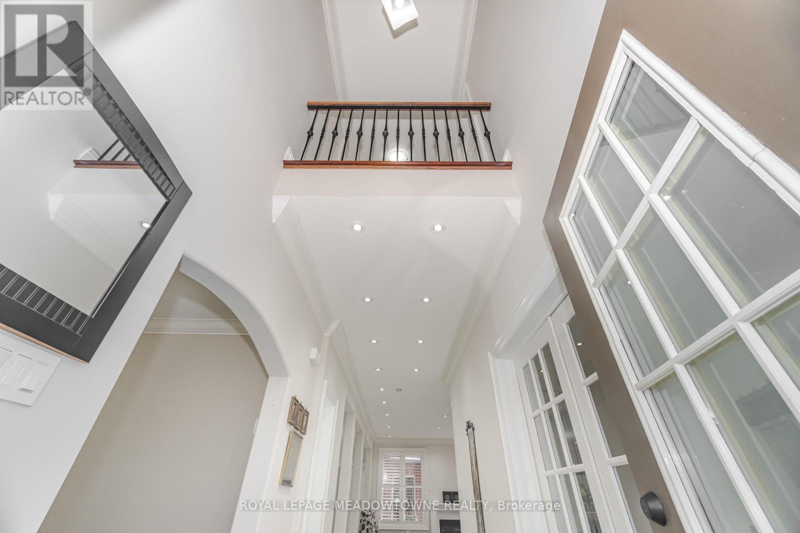 Photo 6 of 915 Gaslight Way, Mississauga ON