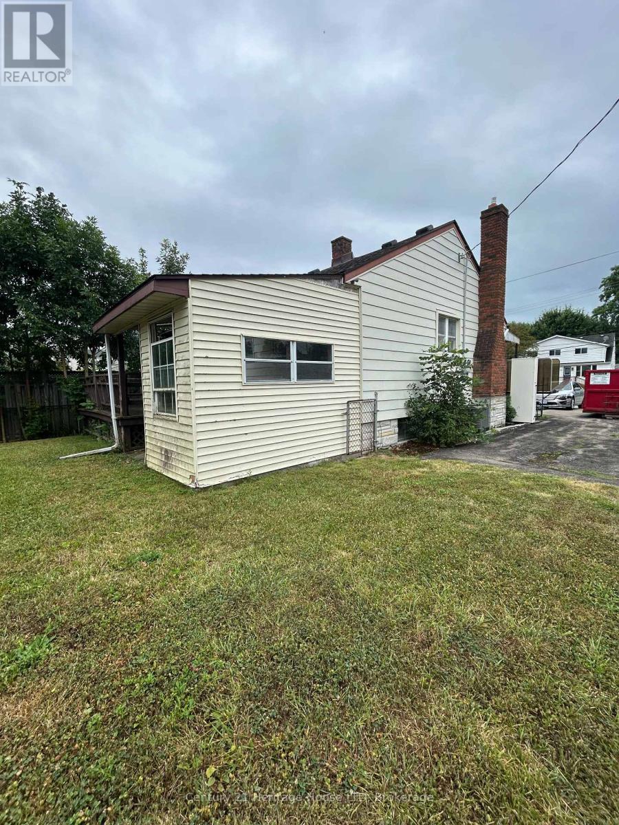 Photo 14 of 52 Catherine Street, Fort Erie ON