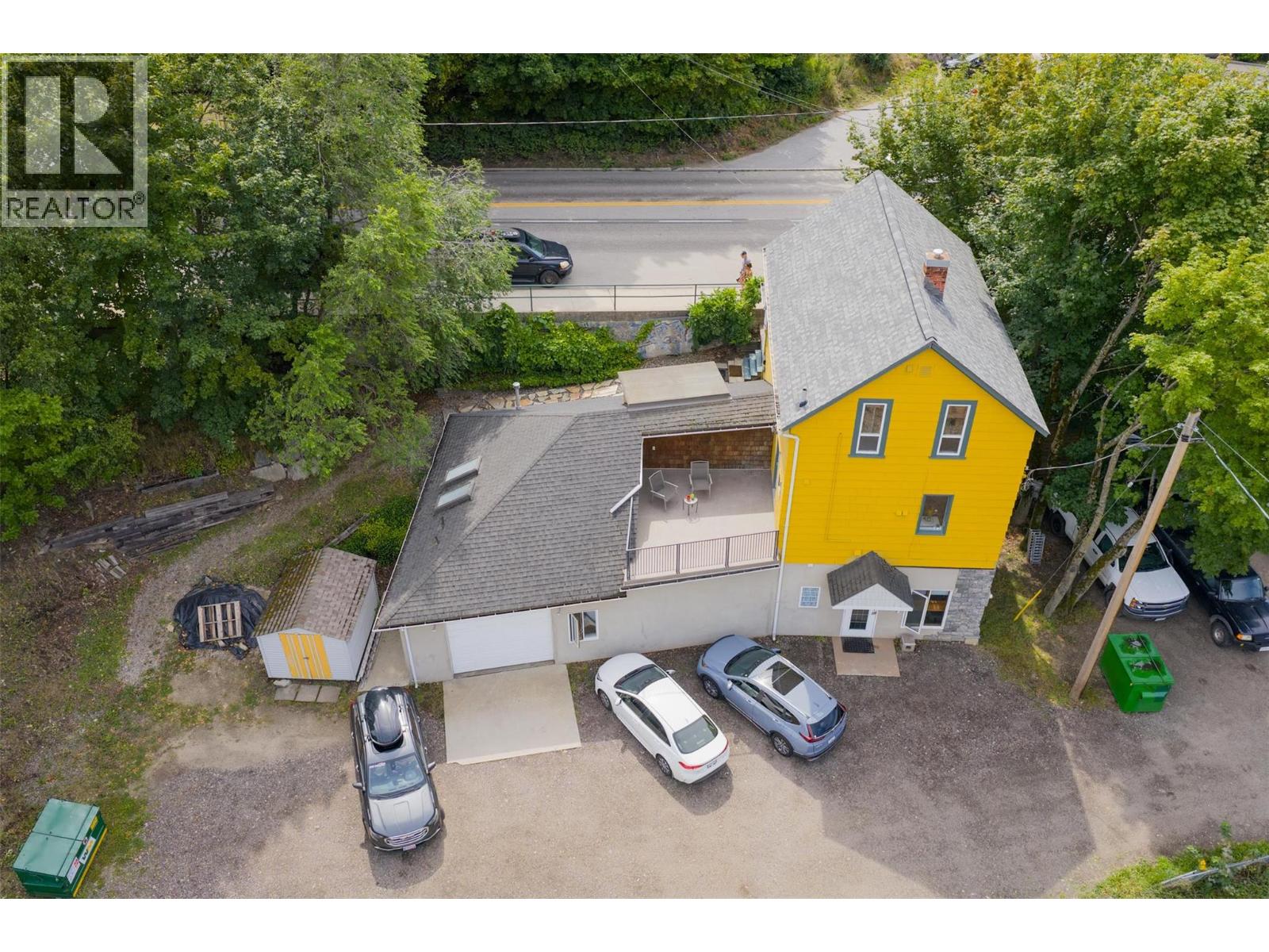 915 FRONT Street, Nelson