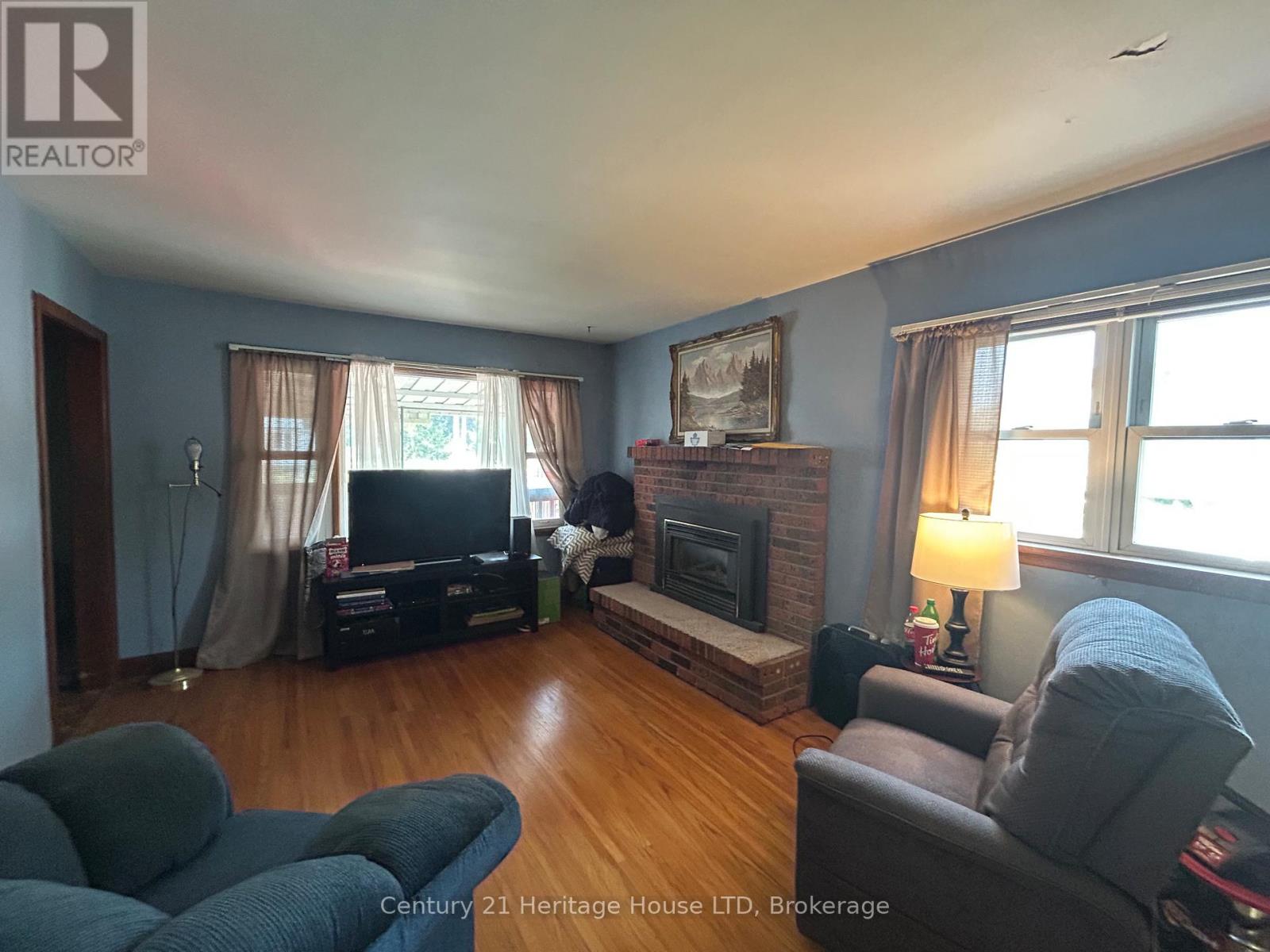 Photo 29 of 52 Catherine Street, Fort Erie ON