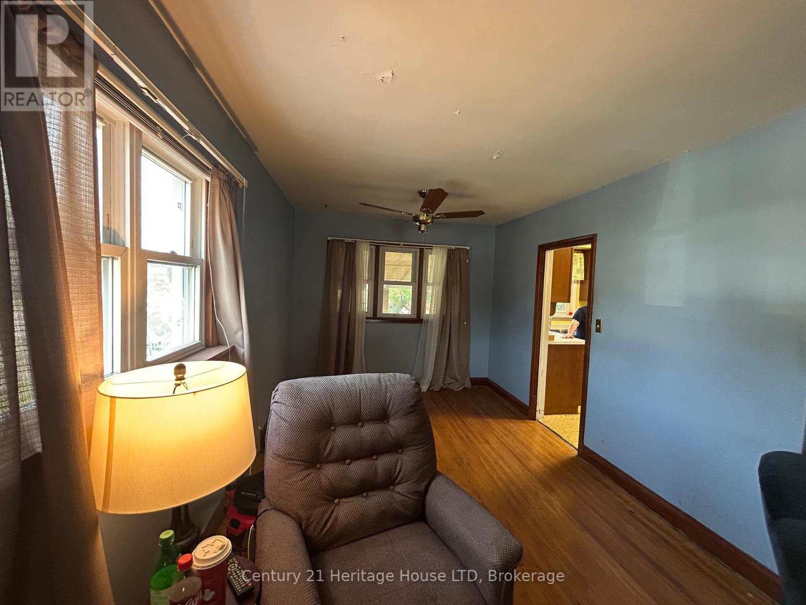 Photo 31 of 52 Catherine Street, Fort Erie ON