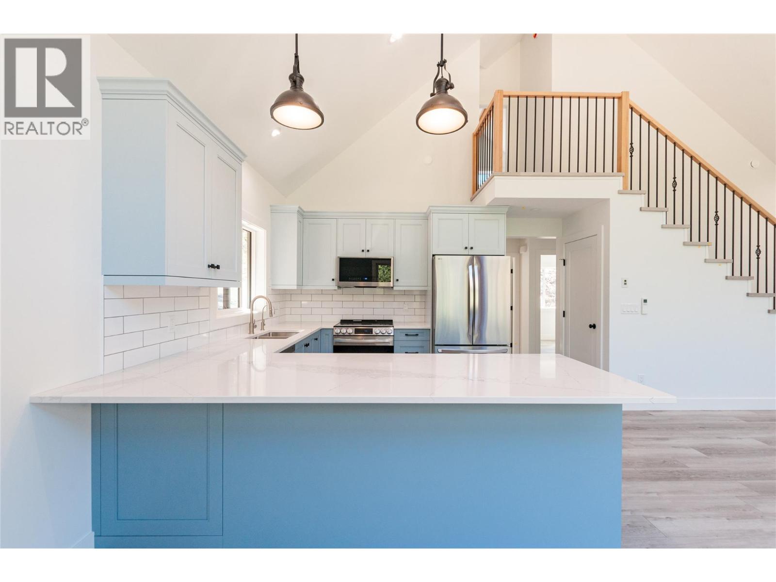  645 Grand Oro Road, Kaleden