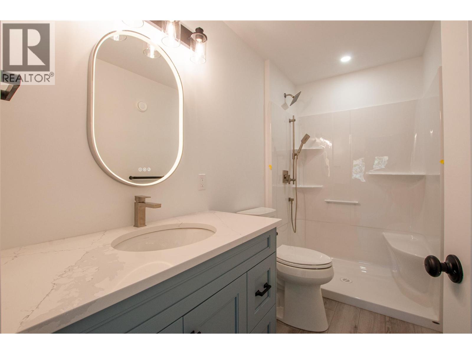  645 Grand Oro Road, Kaleden