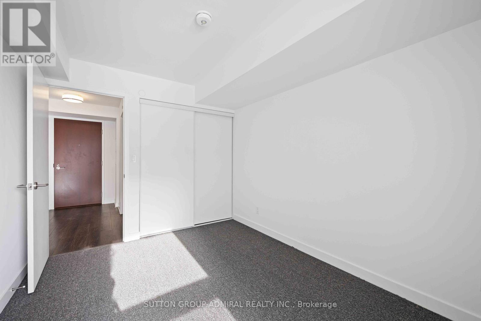 Photo 18 of 316 120 Varna Drive, Toronto ON