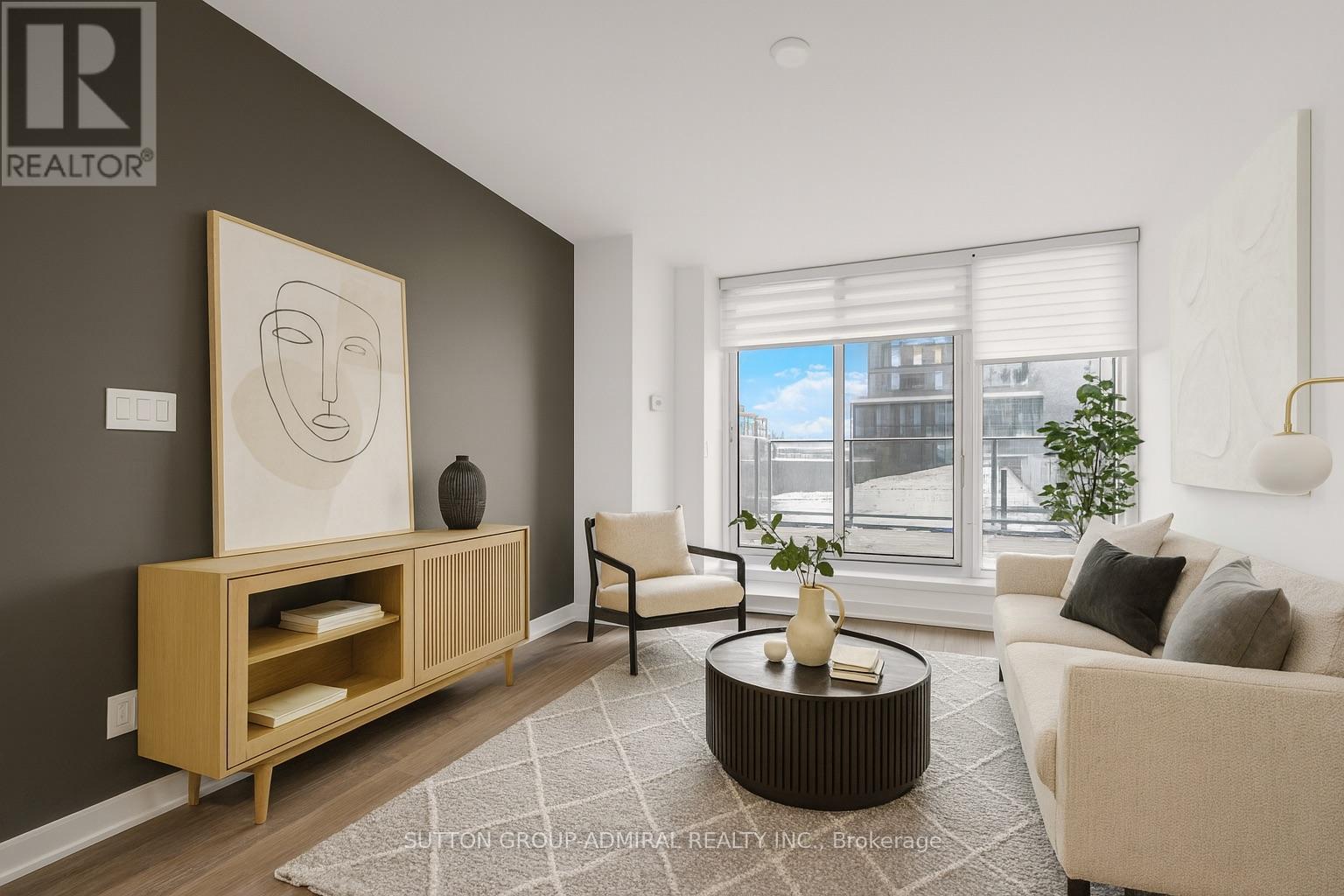 Photo 2 of 316 120 Varna Drive, Toronto ON