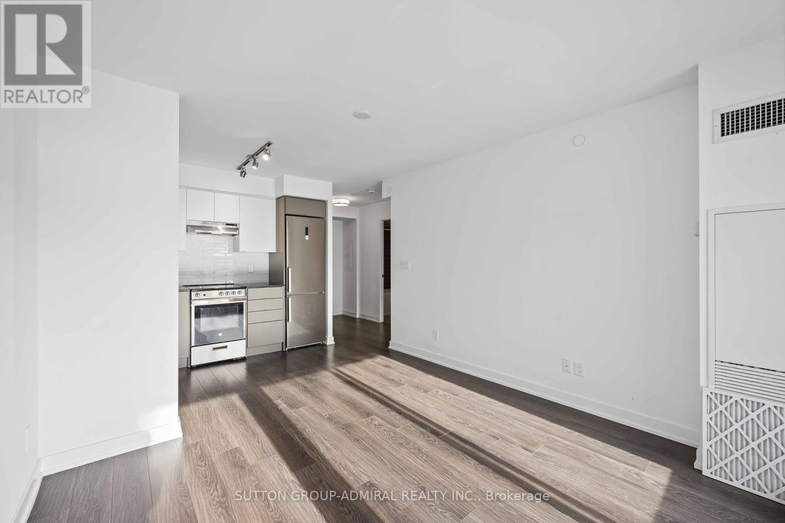 Photo 28 of 316 120 Varna Drive, Toronto ON