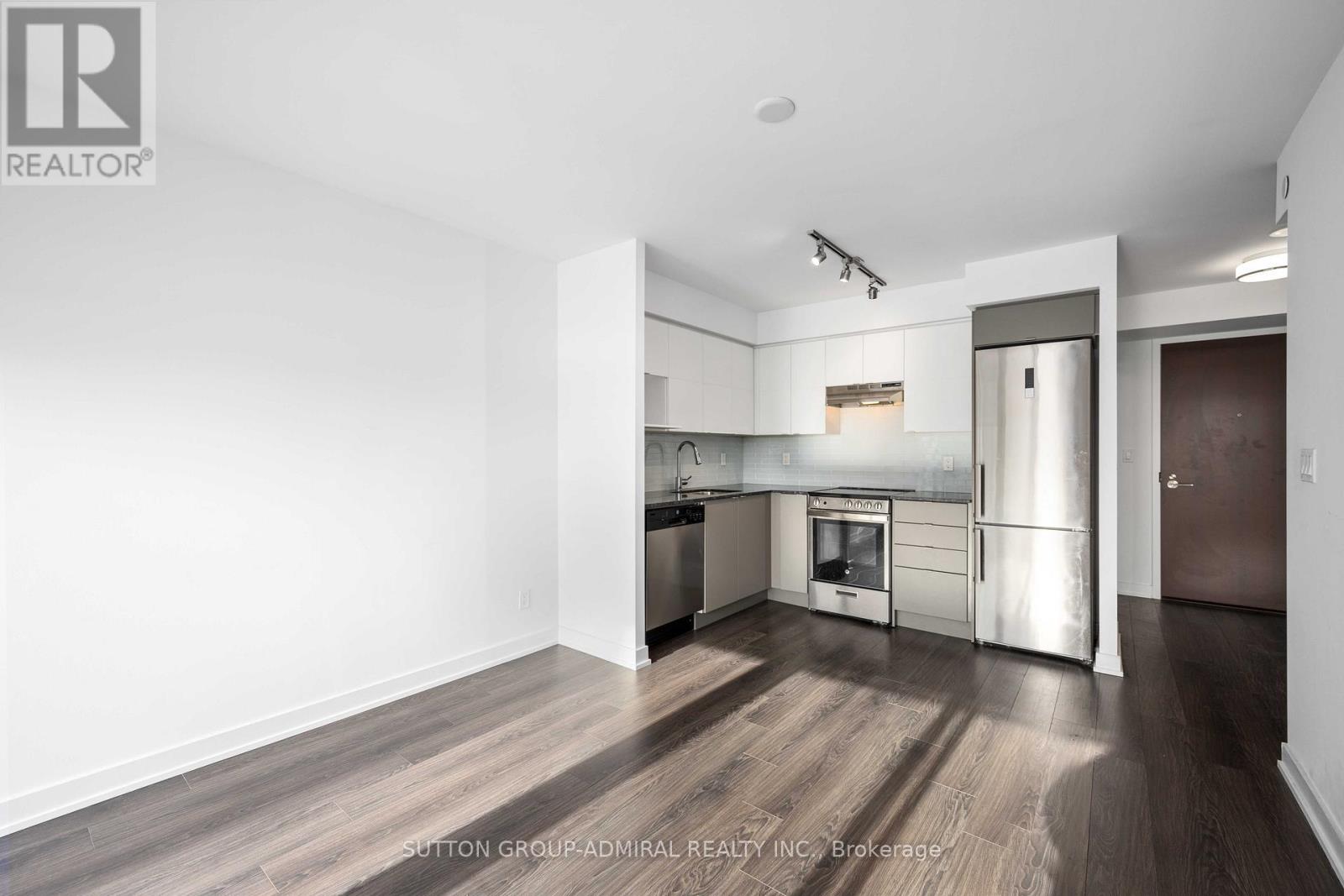 Photo 30 of 316 120 Varna Drive, Toronto ON